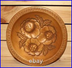 1995 Floral hand carving wood wall hanging plate