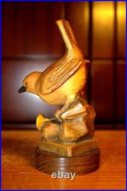 5.2 Anri Wood Carving Hand Carved Bird Sparrow Finch Figure Sculpture Statue