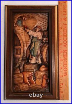 ANRI Carved Wood Framed Wall Plate The CELLAR MASTER