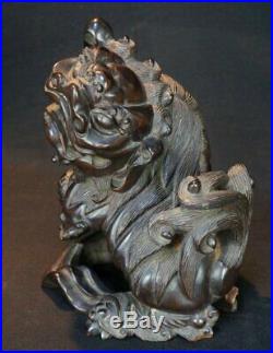 Antique wood carving Shishi guardian lion deity 1890s Japan sculpture art