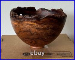 Beautiful Hawaii California Mesquite Live Edge Bowl Signed Neal DeVore Wow