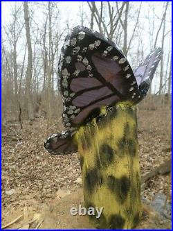 CHAINSAW CARVED PURPLE BUTTERFLY, HOME, AND GARDEN DECOR/Sculpture