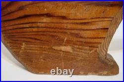 Canadian Carved Western Red Cedar Wooden Bear Sculpture Artist Signed CR Seyfort