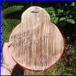 Chainsaw Carving Alien Peace Sign Green Monster UFO Wall Hanger Planet Mars UAP Chainsaw Carving Alien Peace Sign Green Monster UFO Wall Hanger Planet Mars UAP