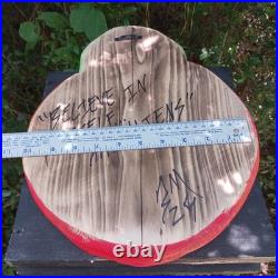 Chainsaw Carving Alien Peace Sign Green Monster UFO Wall Hanger Planet Mars UAP Chainsaw Carving Alien Peace Sign Green Monster UFO Wall Hanger Planet Mars UAP