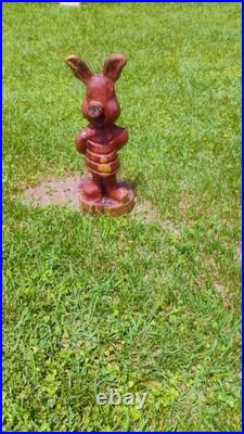Chainsaw carving wood sculptures