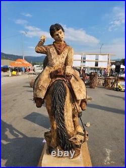 Chainsaw wood carving sculpture