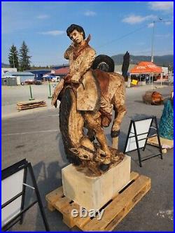 Chainsaw wood carving sculpture