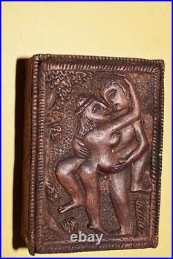 Erotic Wood Carving in a Small Box JZ-0807