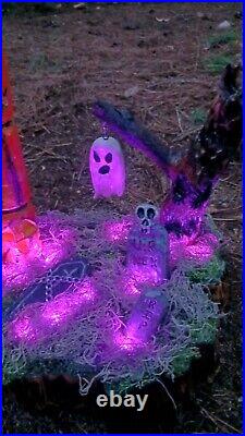 Halloween Village Cemetery Graveyard Wood Carving Pumpkin Ghost Decor