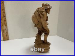 Hand Carved Climber Demetz Patick Italy DE5022 1995 Hand Carved Climber Demetz Patick Italy DE5022 1995
