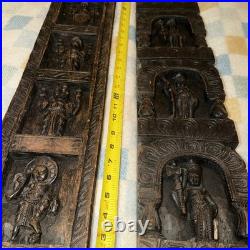 Hand-carved wooden wall depicting Indian deities. Beautiful Craftsman Piec Fr r