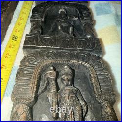 Hand-carved wooden wall depicting Indian deities. Beautiful Craftsman Piec Fr r