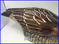 LIFE-SIZE Carved Wood Canadian Goose Sculpture Hunting Decoy Glass Eyes