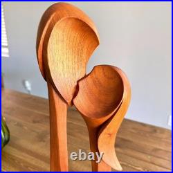 Luis Potosi Carved Teak Wood'Couple in Love' Sculpture Ecuadorian Master Carver Luis Potosi Carved Teak Wood'Couple in Love' Sculpture Ecuadorian Master Carver