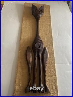 MCM Wooden Siamese Cat Artisan Wall Hanging Hand Carved Signed Burlap Bavkground
