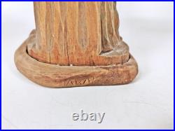 Medieval Scene Noble Lady, Vintage Handmade Woodenware Carved Figurine (f078)