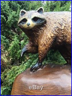 REALISTIC Chainsaw Carved Raccoon CATALPA WOOD Sculptures Log Home Garden Decor