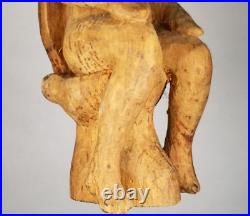 Rare Fine Sensitive Caganer Polychrome wood Carving Figural Seated Woman