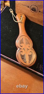 Vgt. Maori carved Patu