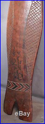 Vintage Carve Wood Shield Philippine Hawaii Polynesia Oceanic Artifact Sculpture