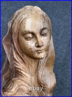 Vintage Hand Carved Madonna and Child Bust Wood Carving 10.5 Statue Sculpture Vintage Hand Carved Madonna and Child Bust Wood Carving 10.5 Statue Sculpture