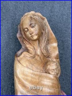 Vintage Hand Carved Madonna and Child Bust Wood Carving 10.5 Statue Sculpture Vintage Hand Carved Madonna and Child Bust Wood Carving 10.5 Statue Sculpture