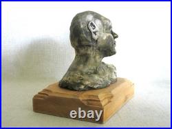 Vintage Male Bust Sculpture, Fine Art Ceramic Male Portrait Statue Vintage Male Bust Sculpture, Fine Art Ceramic Male Portrait Statue