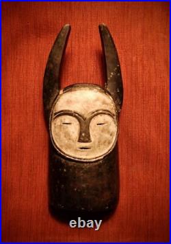 Vintage Tsogo Gabon Africa Carved Wood Mask with Horns Vintage Tsogo Gabon Africa Carved Wood Mask with Horns
