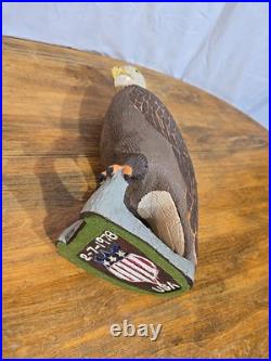 Vintage hand carved wood Folk Art bald eagle bird sculpture statue Vintage hand carved wood Folk Art bald eagle bird sculpture statue