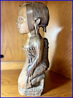 Vtge Wood Hand Carved Woman W Baby Statue 15 T 5 Base From Cameroon W. Africa