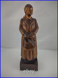 WOOD CARVING SCULPTURE WOMAN HOLDING A BAG SIGNED BY L. Bittenauer