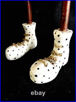 Wood Carving Ducks in Polka Dot boots (set of 2 ducks) Wood Carving Ducks in Polka Dot boots (set of 2 ducks)