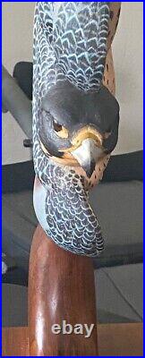 Wood Carving Sculpture, Falcon, Falconry, Falconry Art, Birds of Prey, CesArt.org