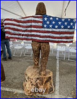 Yeti Sasquatch Bigfoot Woodcarving Sculpture Statue Chainsaw Carving